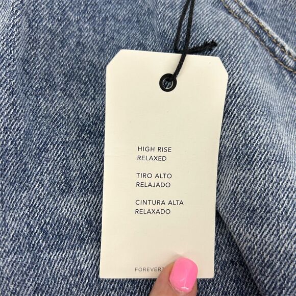 FOREVER 21 Women's High Rise Denim Shorts Distressed Frayed Hem Size 20 NWT - Picture 2 of 12